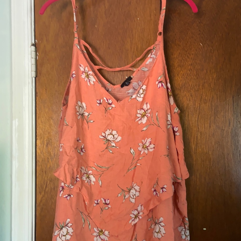 Floral flowy tank top